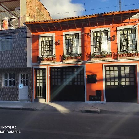 波哥大Hogar Colonial公寓式酒店 外观 照片