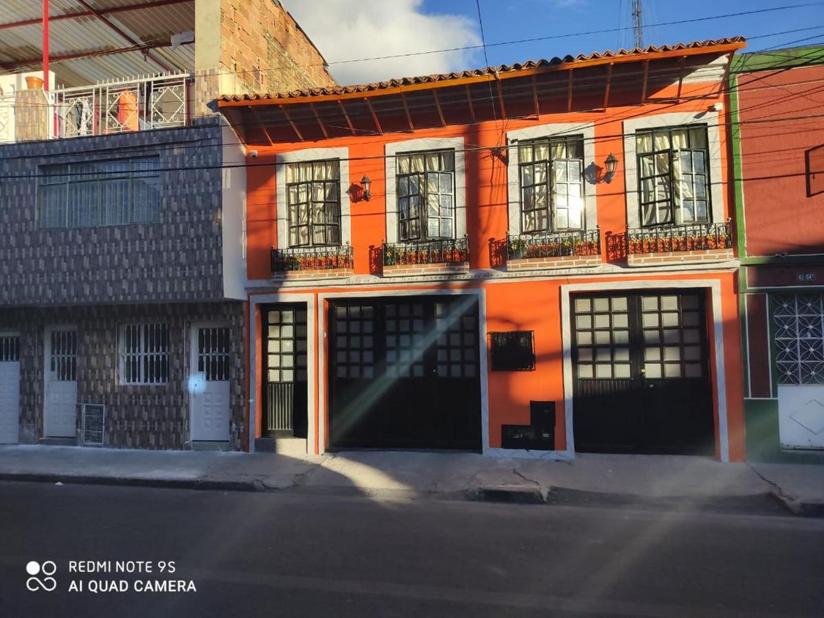 波哥大Hogar Colonial公寓式酒店 外观 照片